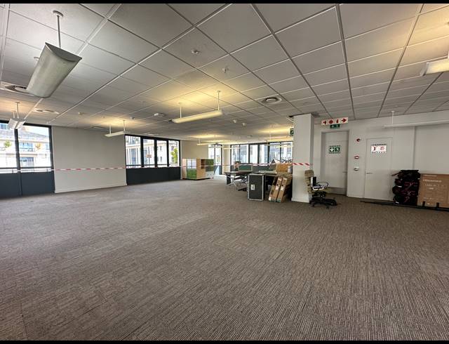 1,563M² OFFICE TO LET IN SANDTON CENTRAL